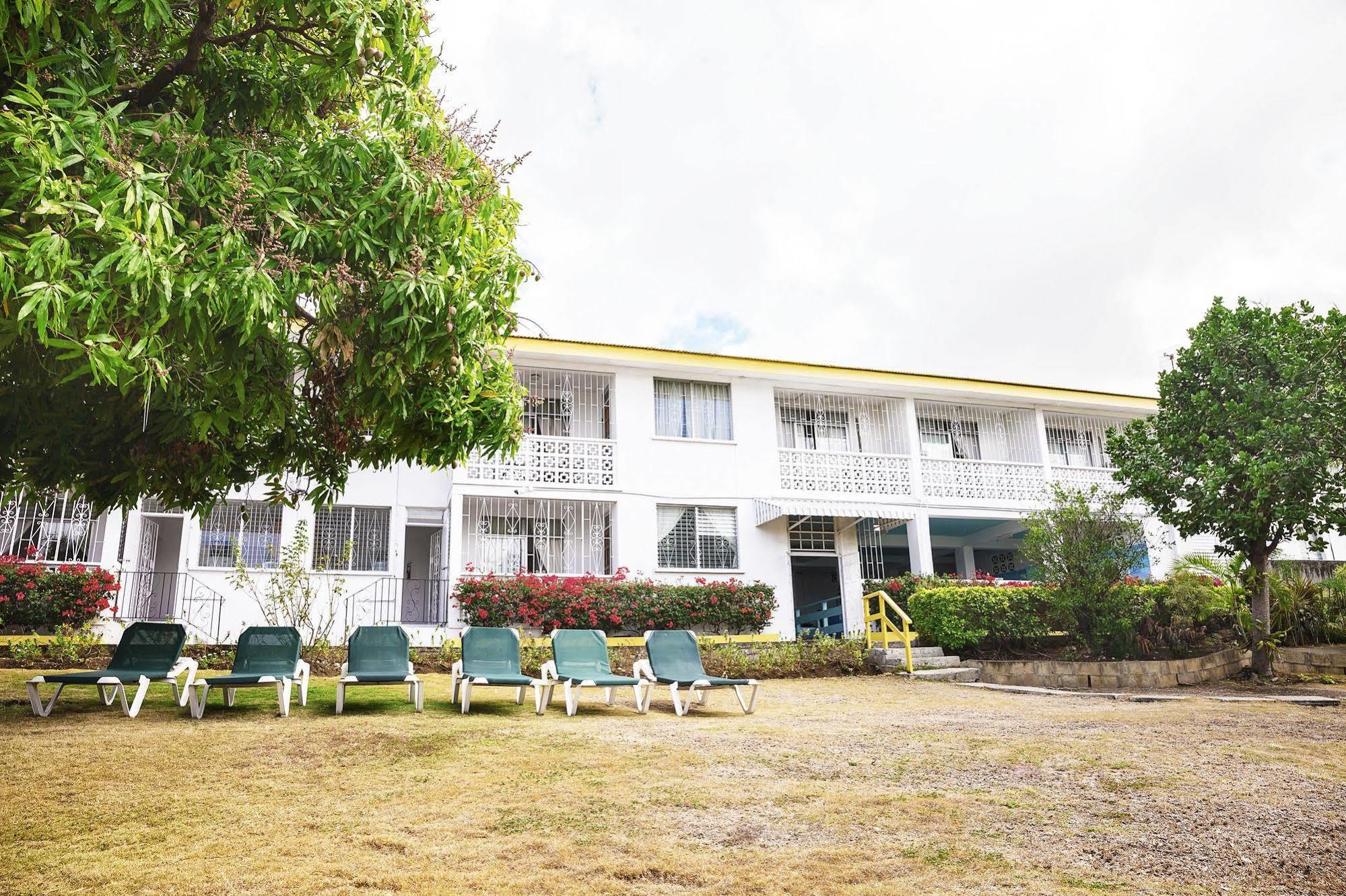 Adulo Apartments Bridgetown Eksteriør billede