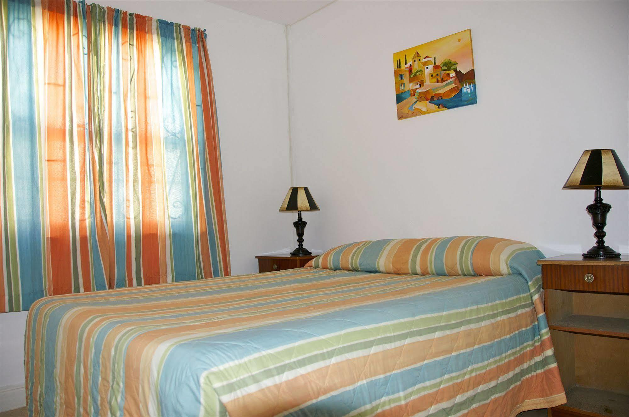 Adulo Apartments Bridgetown Eksteriør billede