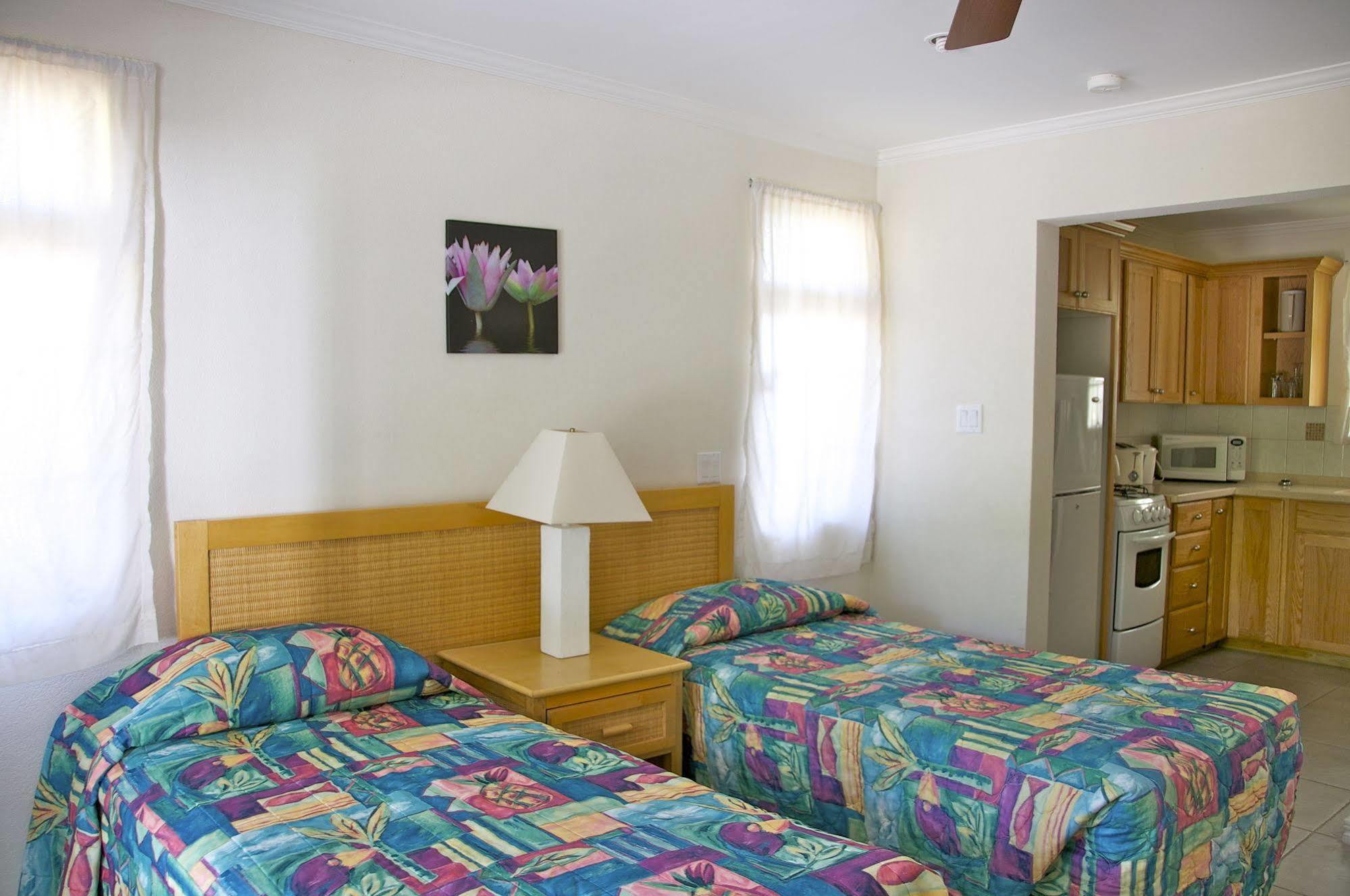 Adulo Apartments Bridgetown Eksteriør billede