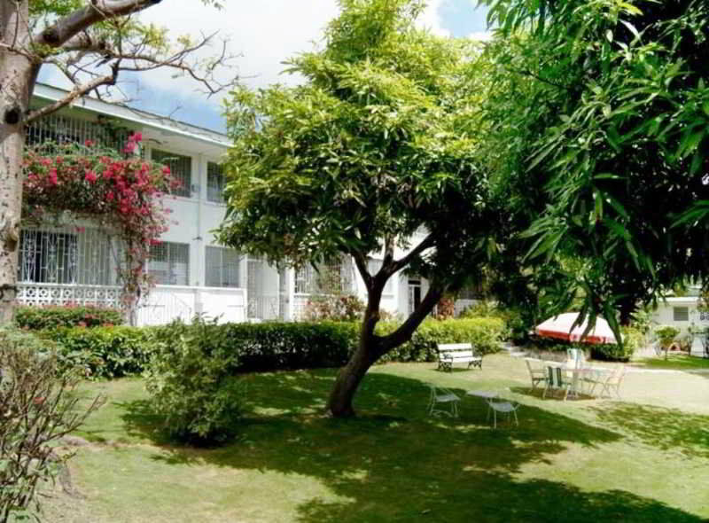 Adulo Apartments Bridgetown Eksteriør billede